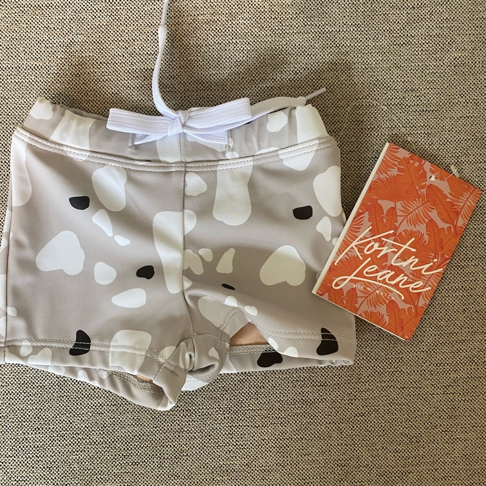 NWT Kortni Jeane Baby Euro Shorts
